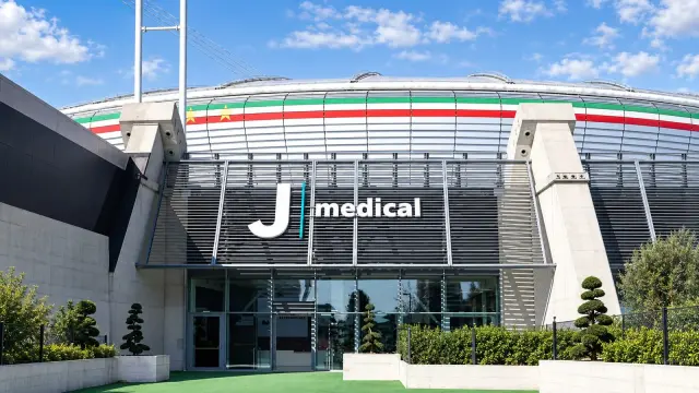 NOVI UDARAC ZA SPALETIJA: KOLO MUANI OPERISAN POSLE PRELOMA PRSTA!