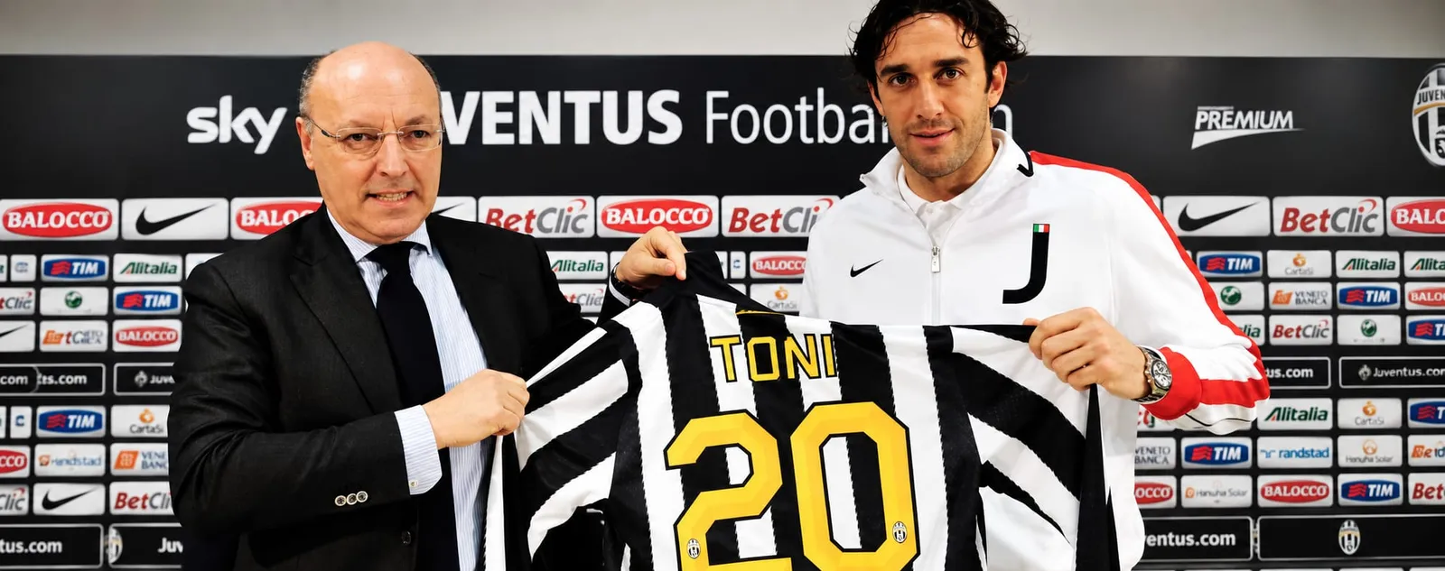 LUKA TONI BELIEVES IN KOLO MUANI: “I EXPECT AT LEAST 15 GOALS, MAYBE EVEN 20!”